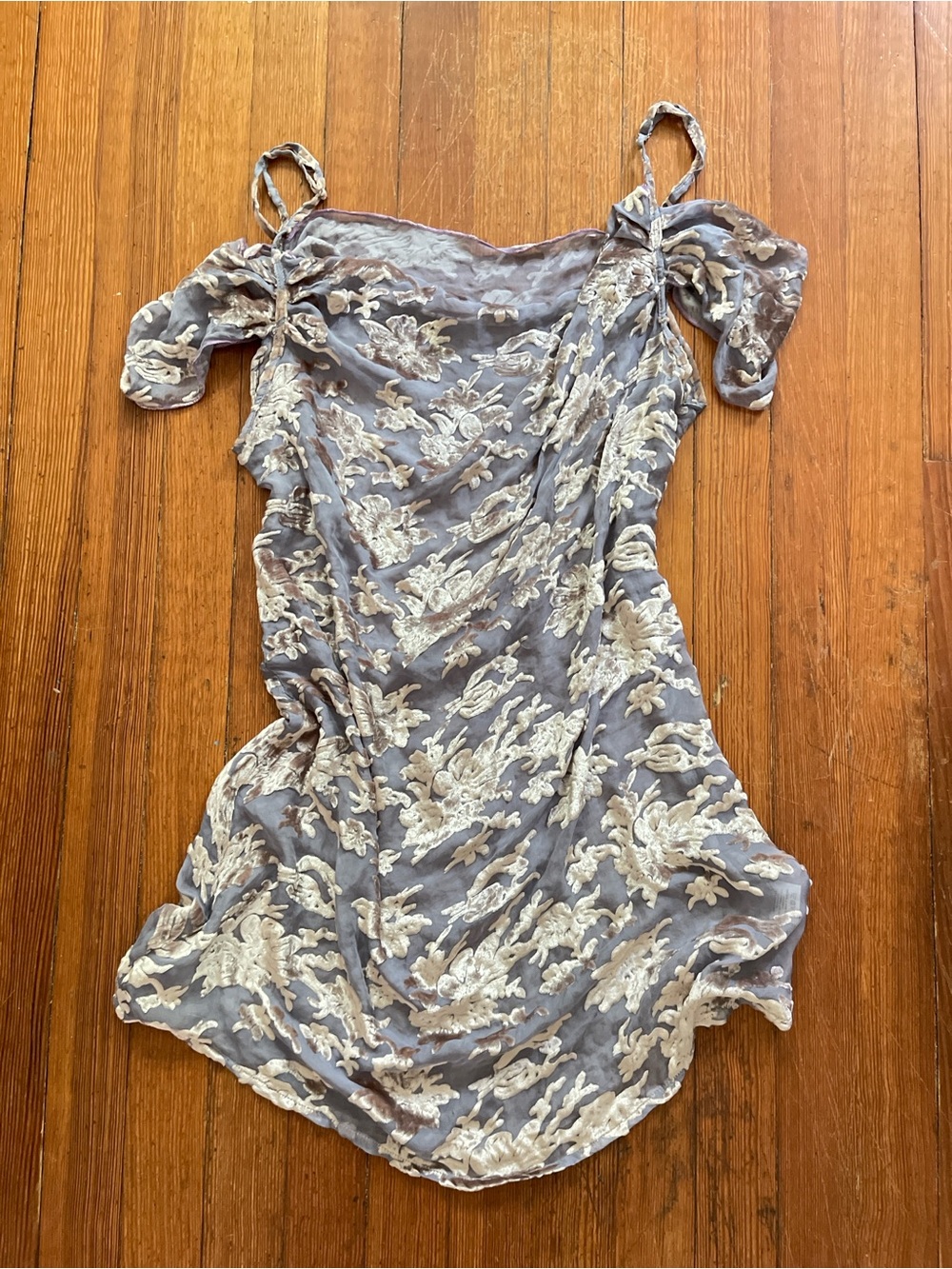Rat & Boa Viola Mini Dress in Lilac Crushed Velvet Floral Off The Shoulder - Picture 6 of 10
